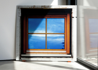 Martin, 2014. C-print, diasec, wood, 124 x 136 cm, in: Central Saint Martins Degree Show I, 2014, Lethaby Gallery, London